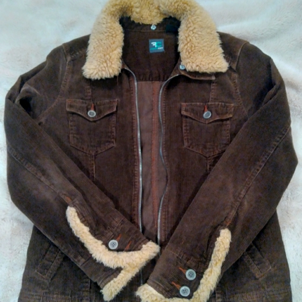 Corduroy and surpa collar jacket